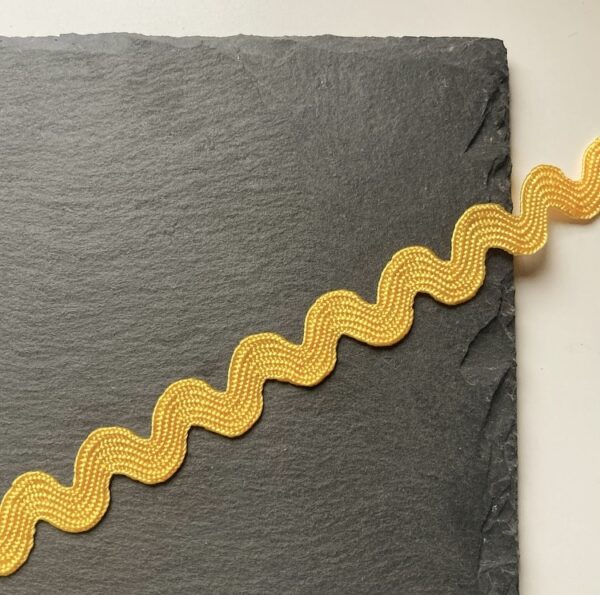 Choker Mustard