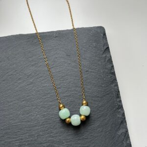 Collar Bolas Turquesa