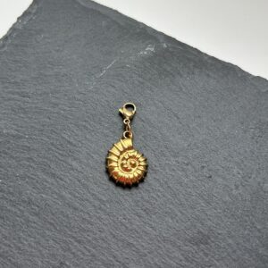 Charm Caracola Golden